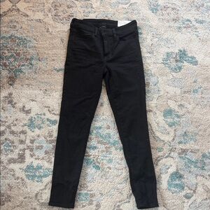 American Eagle Outfitters Black High-Rise Skinny Jeans